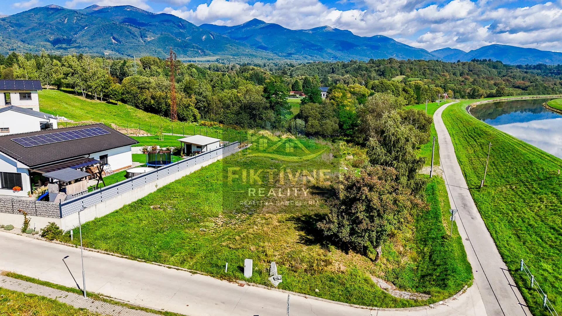 Na predaj stavebný pozemok 521 m², Sučany Slnečné Hrabiny